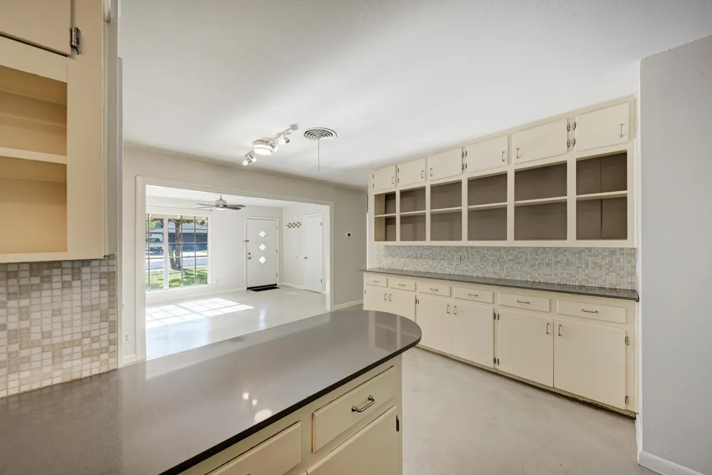2508 East Side Drive Austin, TX 78704