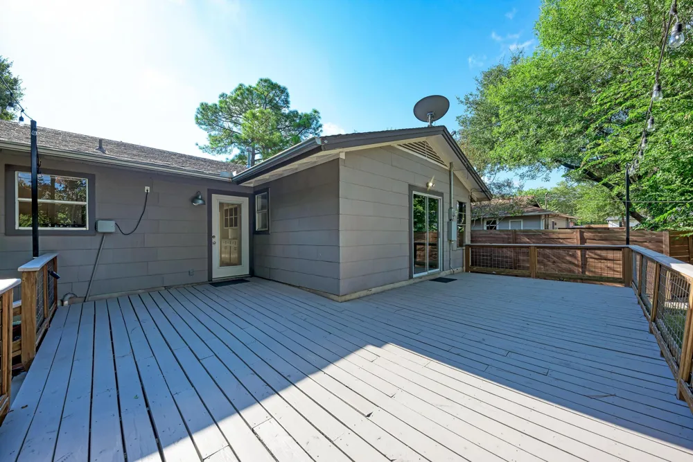 2508 East Side Drive Austin, TX 78704