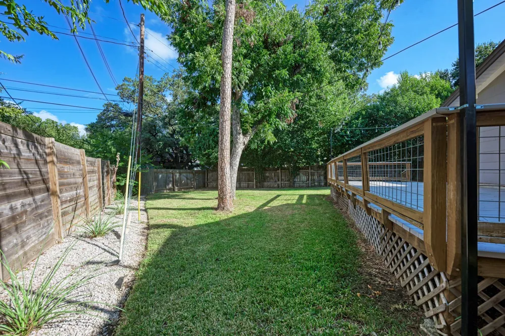 2508 East Side Drive Austin, TX 78704