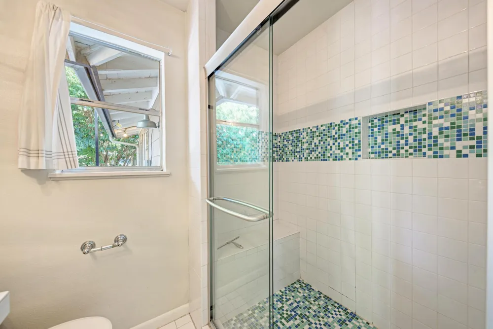 2508 East Side Drive Austin, TX 78704