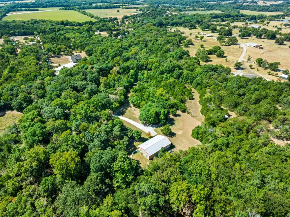 6747 County Road 424 Anna, TX 75409