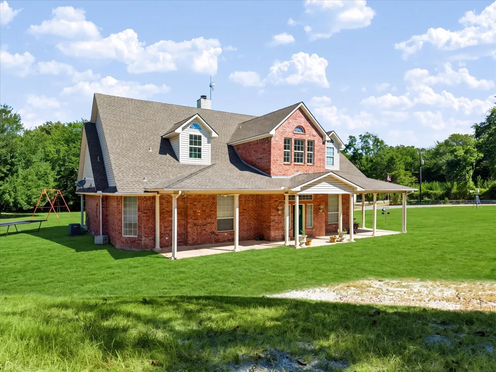 6747 County Road 424 Anna, TX 75409