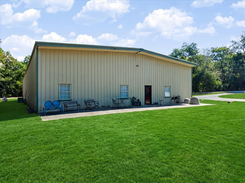 6747 County Road 424 Anna, TX 75409