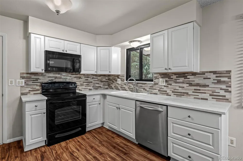 1675 Mineola Street Colorado Springs, CO 80915