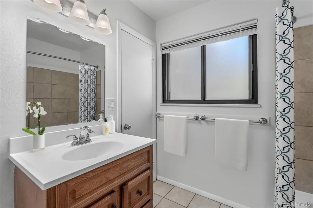 1675 Mineola Street Colorado Springs, CO 80915
