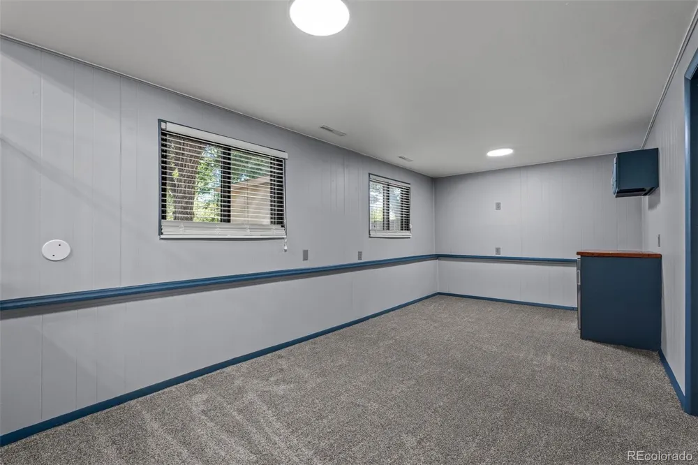 1675 Mineola Street Colorado Springs, CO 80915