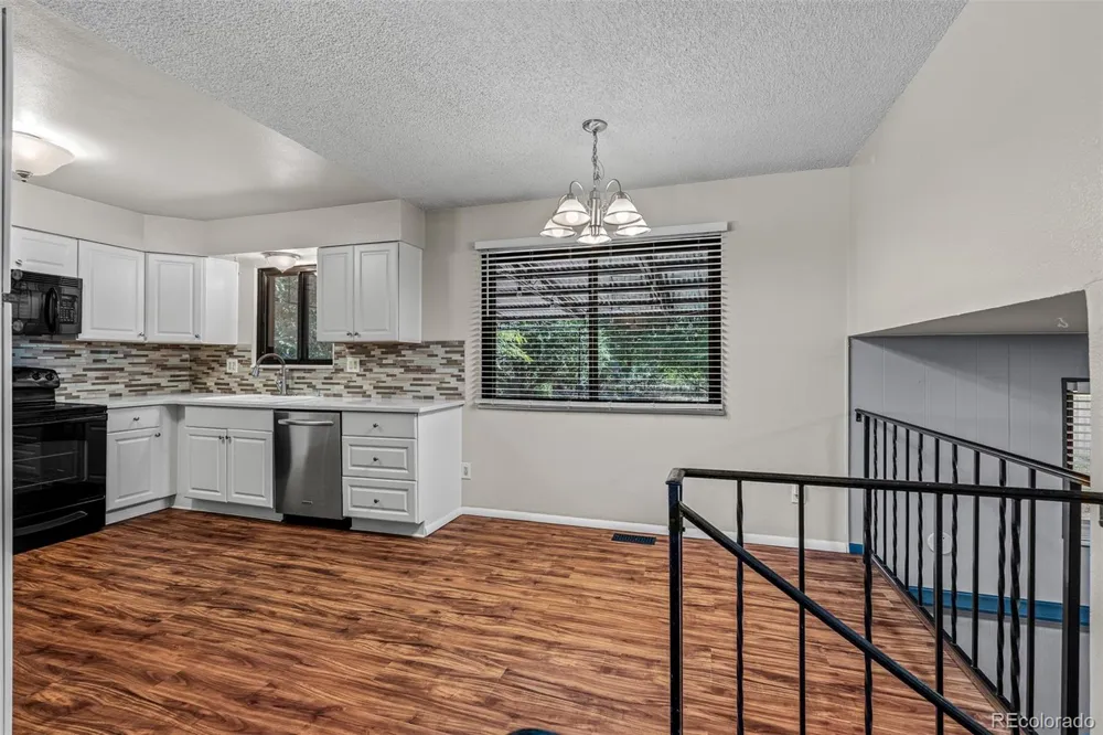 1675 Mineola Street Colorado Springs, CO 80915