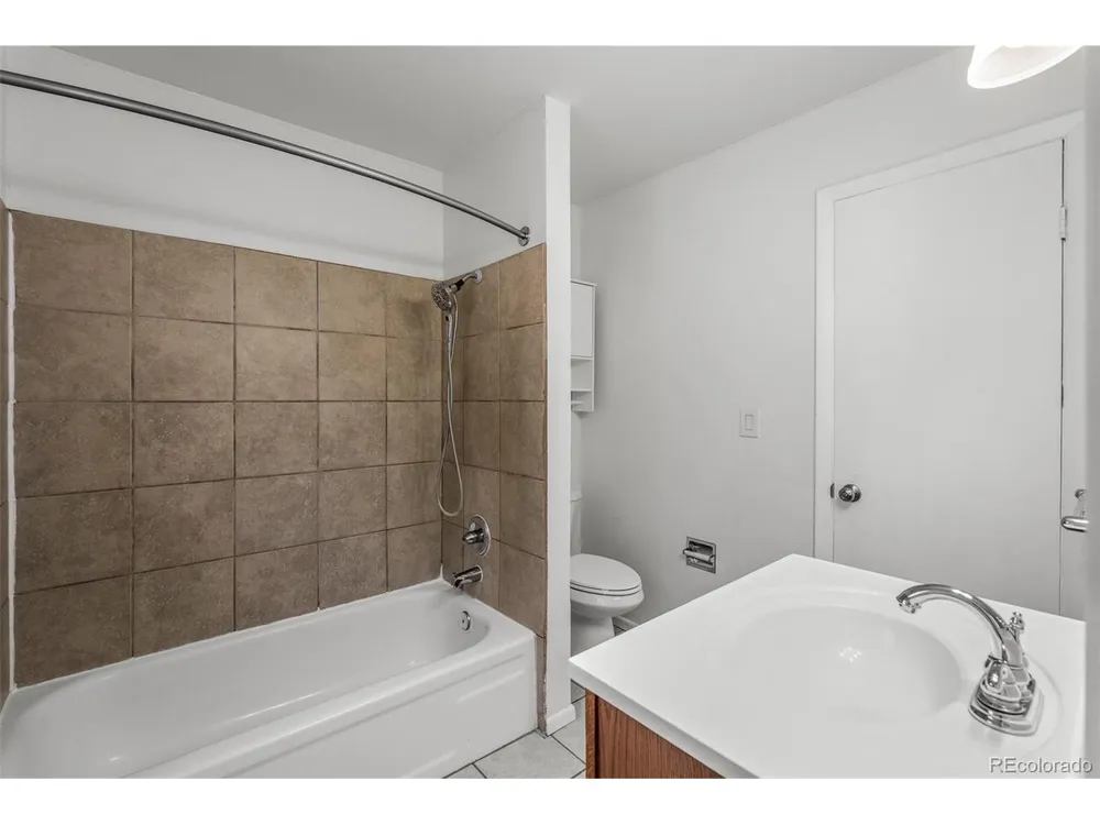1675 Mineola Street Colorado Springs, CO 80915