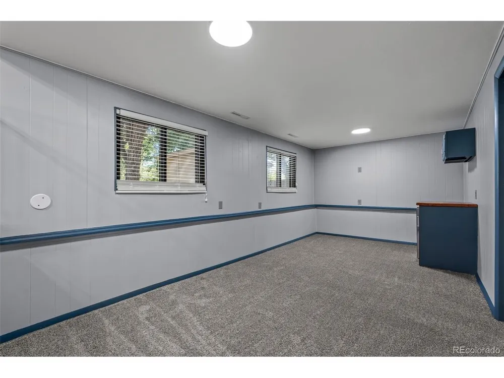 1675 Mineola Street Colorado Springs, CO 80915