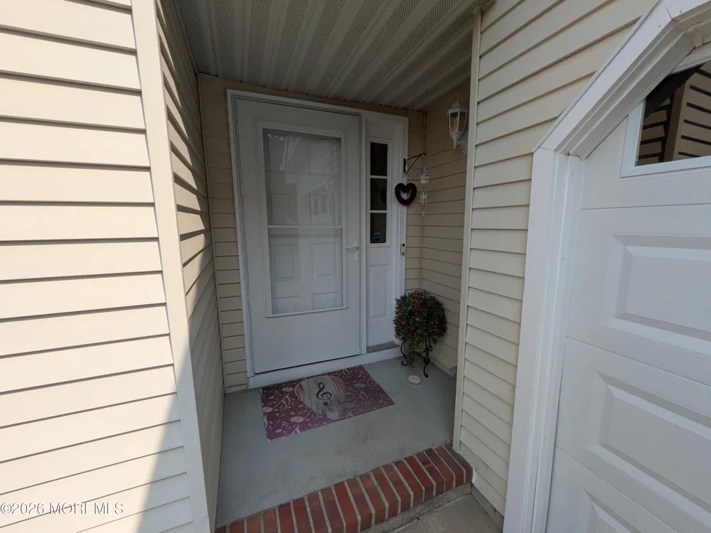 18 Maison Way Toms River, NJ 08757