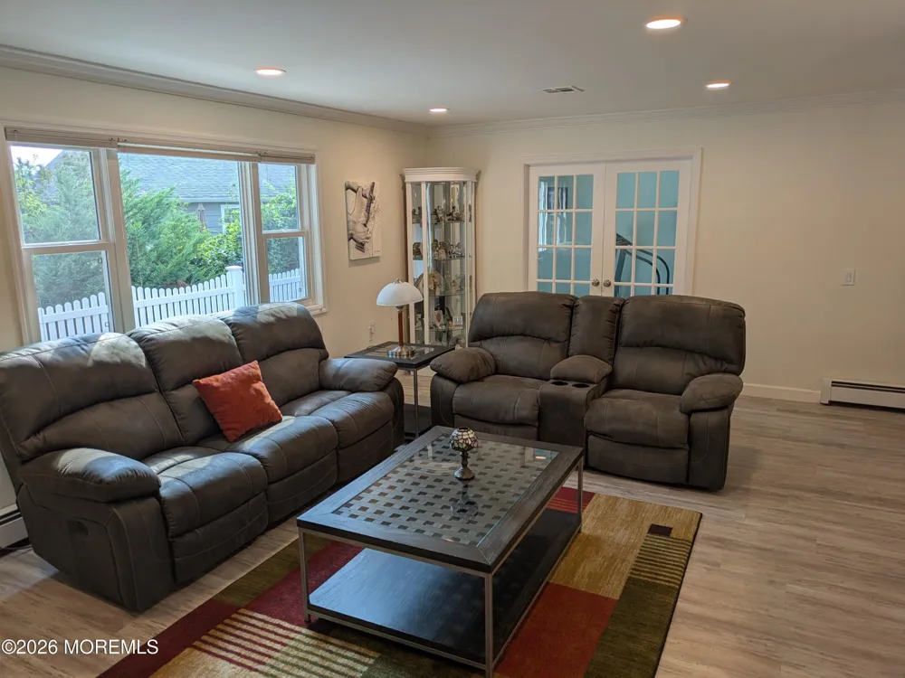 18 Maison Way Toms River, NJ 08757