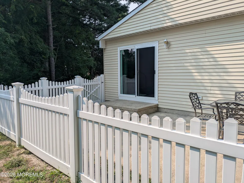 18 Maison Way Toms River, NJ 08757