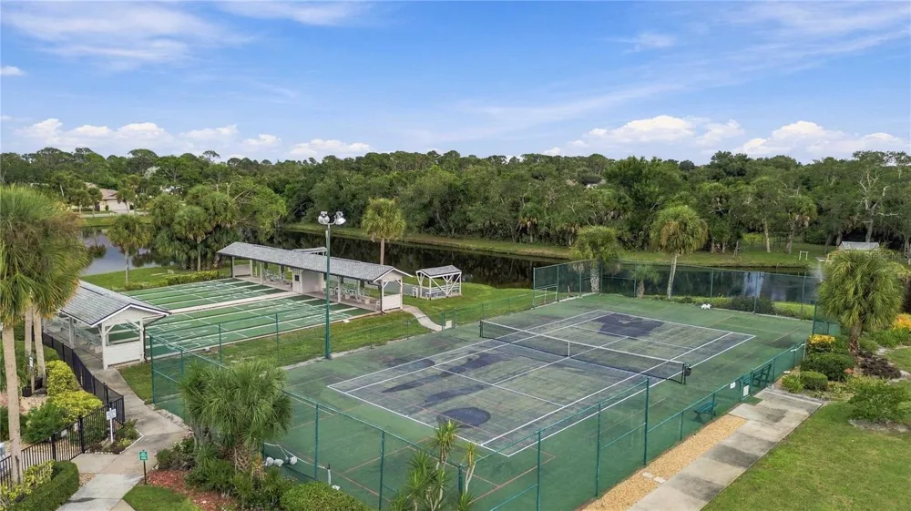 680 LINDEN DRIVE Englewood, FL 34223