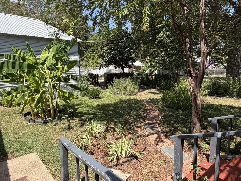 701 Garwood Street Smithville, TX 78957