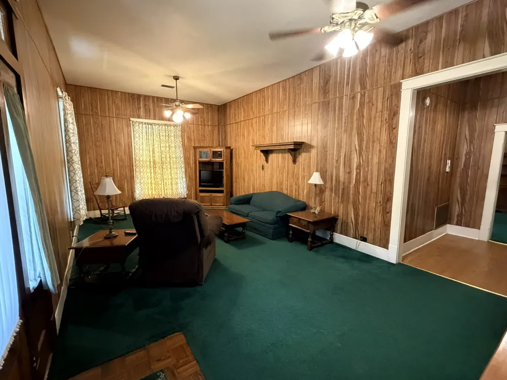 701 Garwood Street Smithville, TX 78957