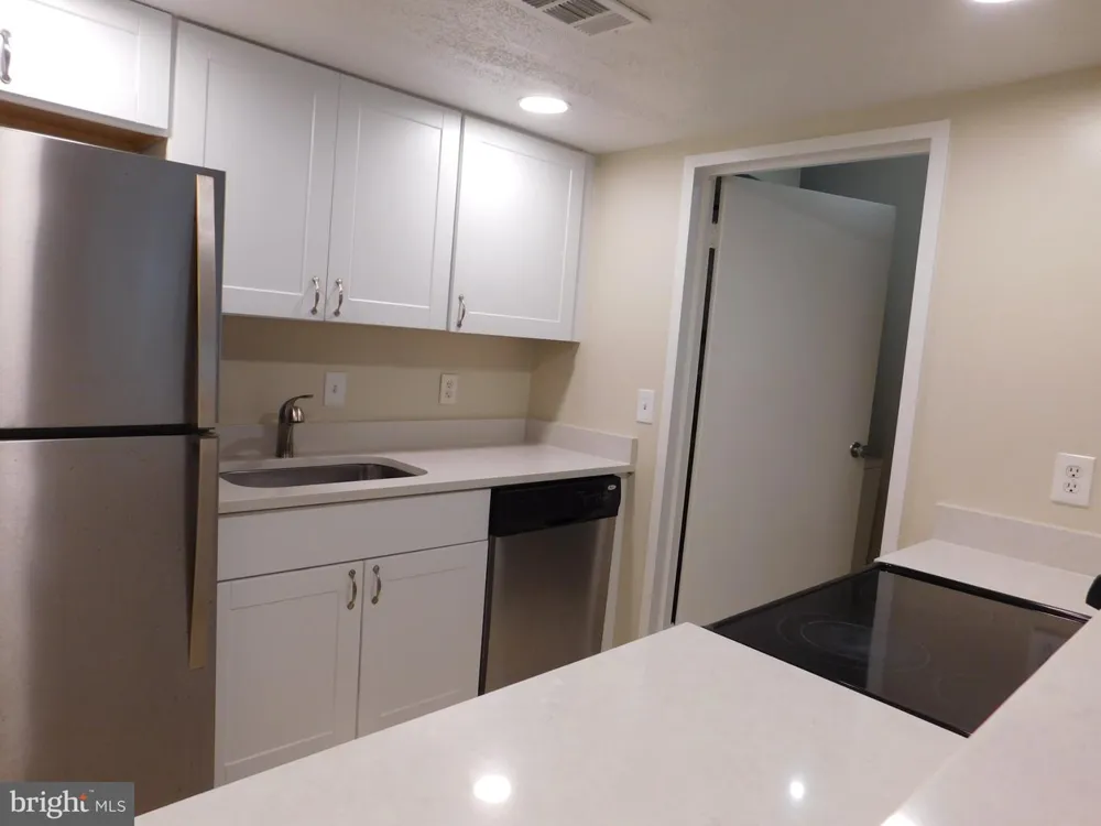 9538 HAGEL CIRCLE #C Lorton, VA 22079