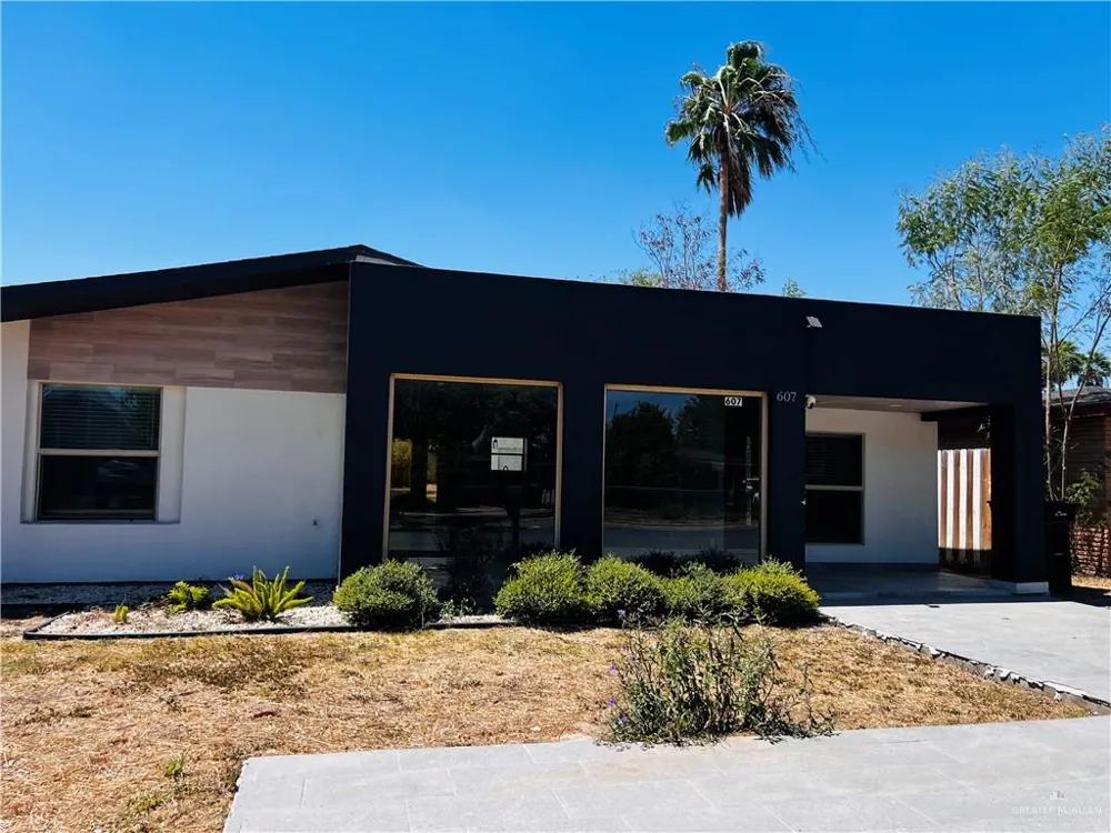 607 Padre Avenue Weslaco, TX 78596