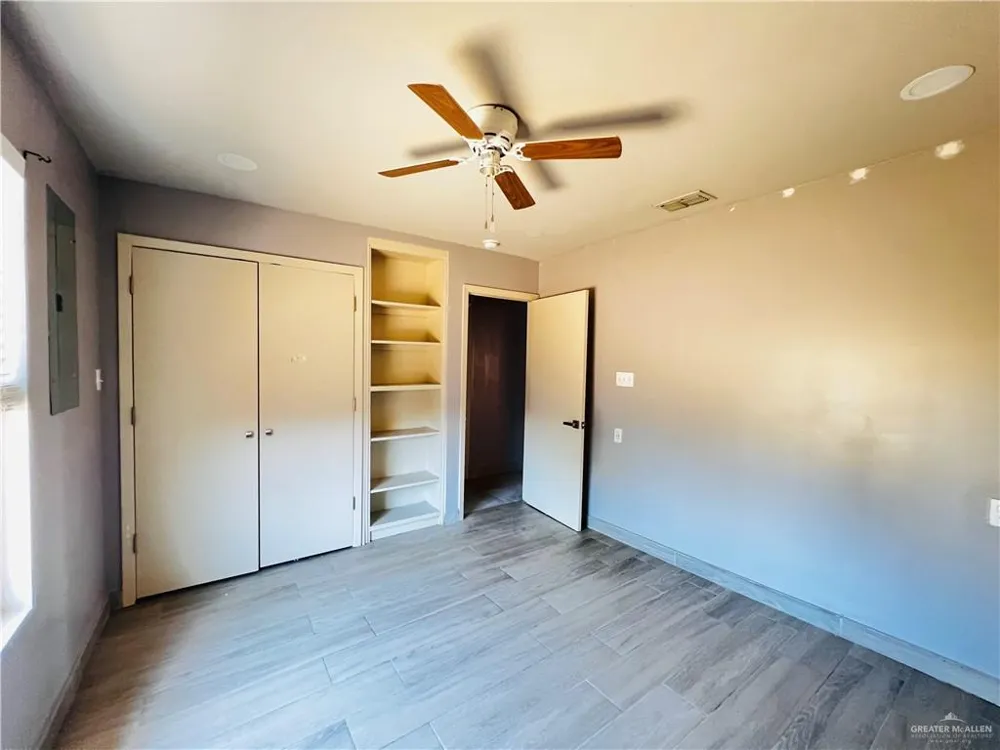 607 Padre Avenue Weslaco, TX 78596
