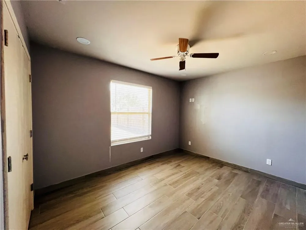 607 Padre Avenue Weslaco, TX 78596