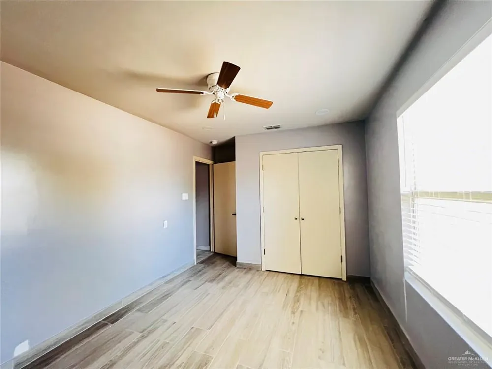 607 Padre Avenue Weslaco, TX 78596