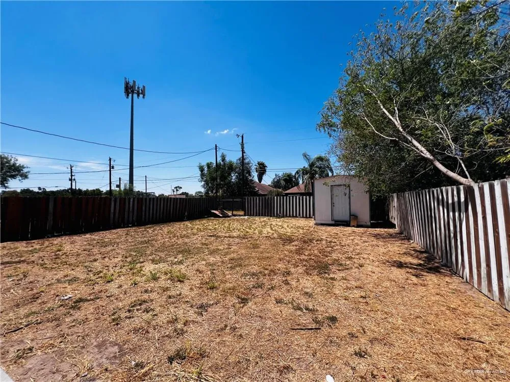 607 Padre Avenue Weslaco, TX 78596