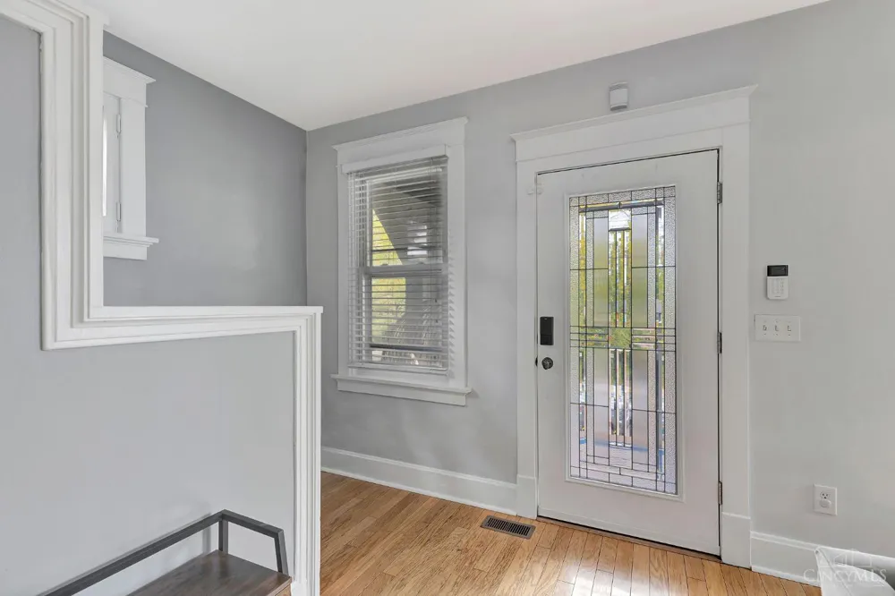 2527 Ridgeland Place Cincinnati, OH 45212