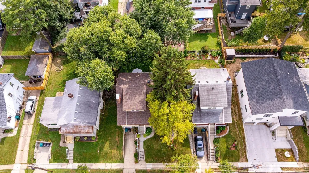 2527 Ridgeland Place Cincinnati, OH 45212