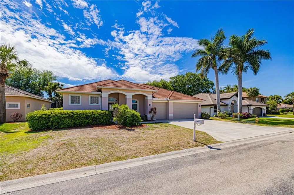 12803 Vista Pine Circle Fort Myers, FL 33913