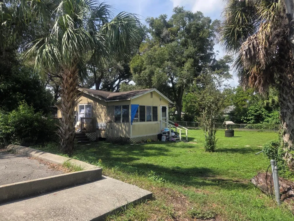 10507 MAIN STREET Thonotosassa, FL 33592