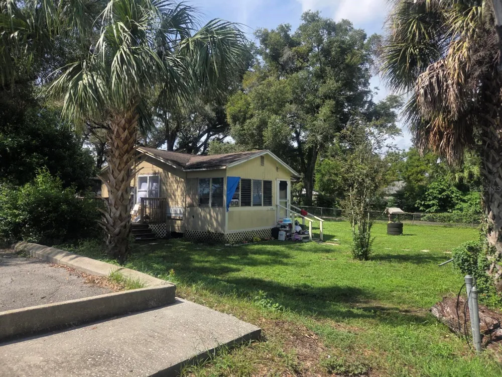 10507 MAIN STREET Thonotosassa, FL 33592