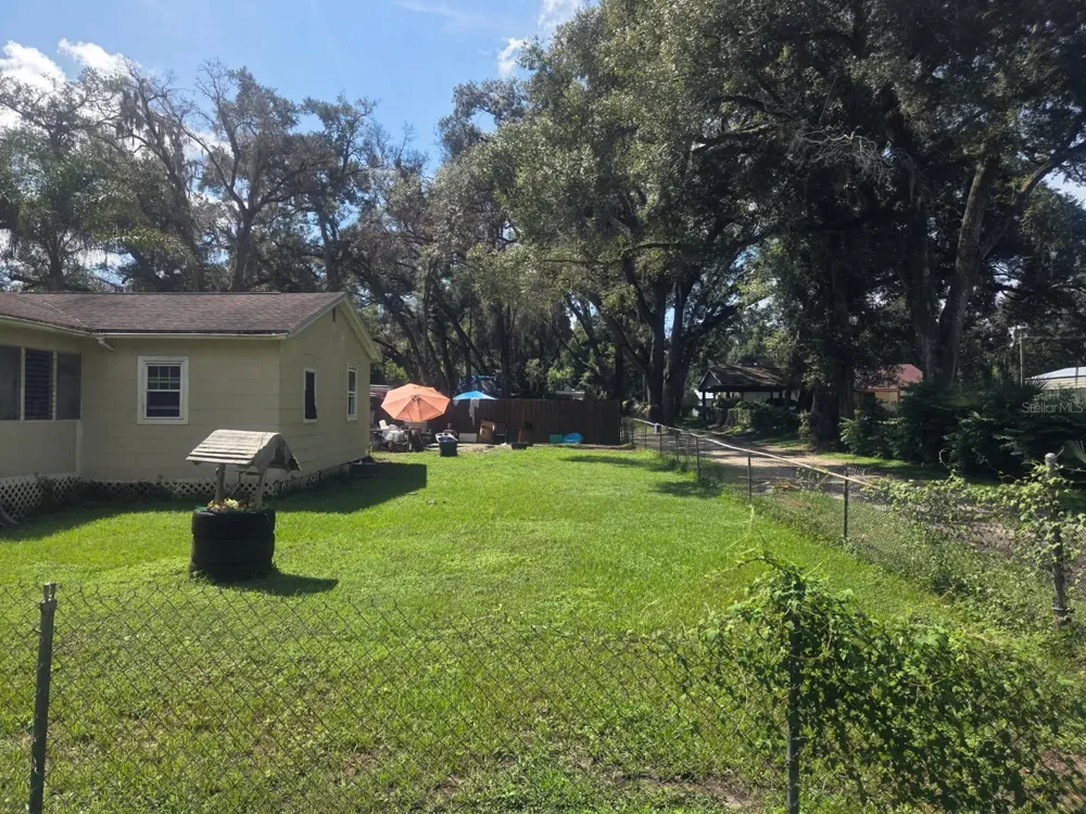 10507 MAIN STREET Thonotosassa, FL 33592