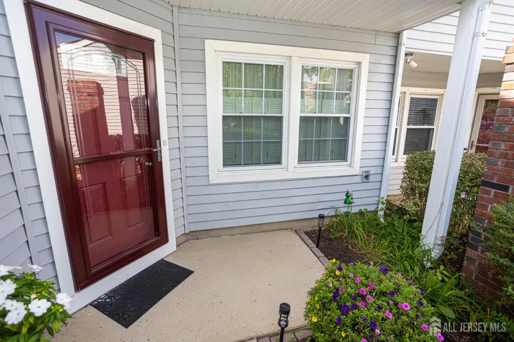 113 Woodmere Drive Sayreville, NJ 08859