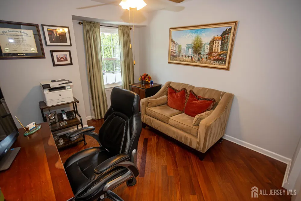 113 Woodmere Drive Sayreville, NJ 08859