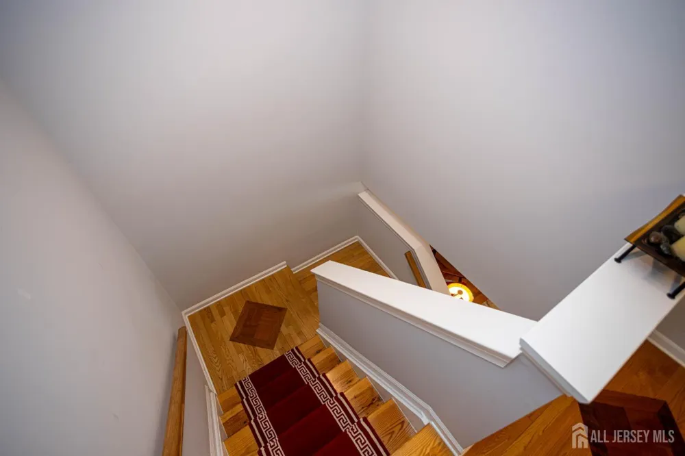 113 Woodmere Drive Sayreville, NJ 08859