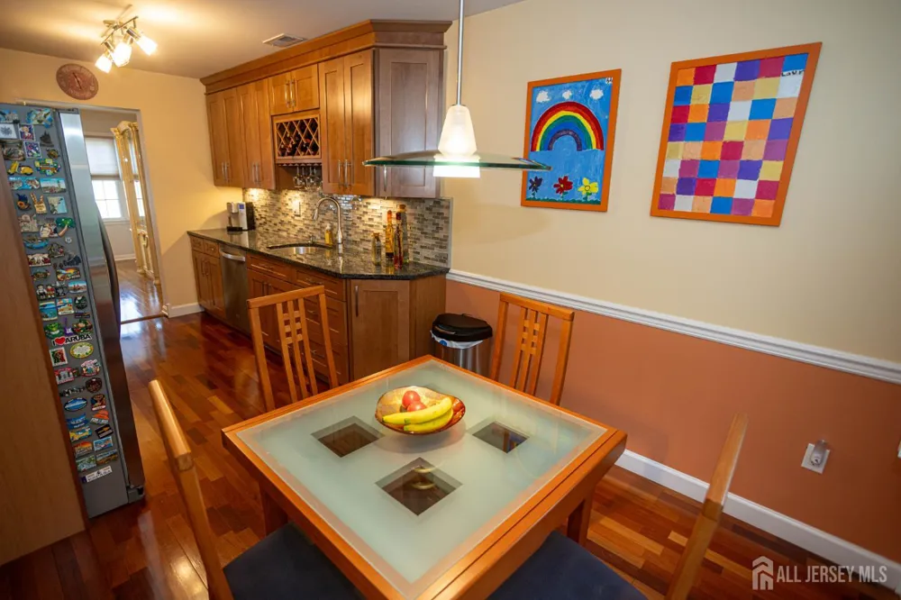 113 Woodmere Drive Sayreville, NJ 08859