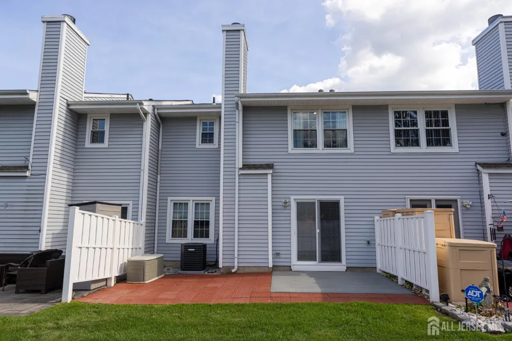 113 Woodmere Drive Sayreville, NJ 08859