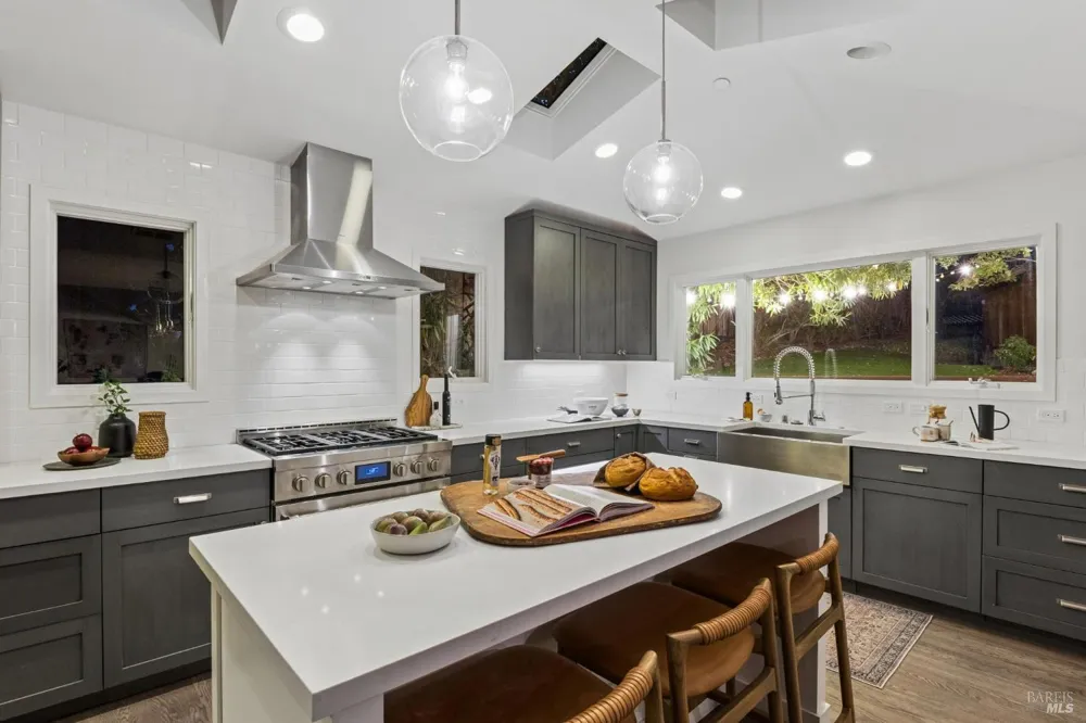 31 Crane Drive San Anselmo, CA 94960