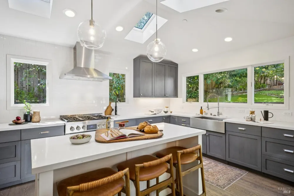 31 Crane Drive San Anselmo, CA 94960