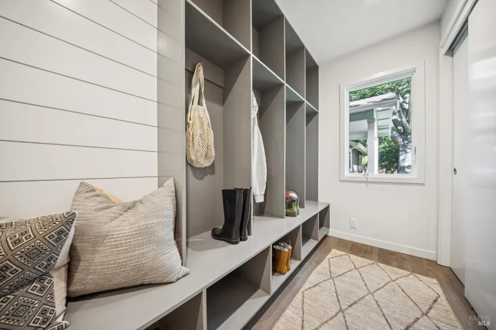 31 Crane Drive San Anselmo, CA 94960