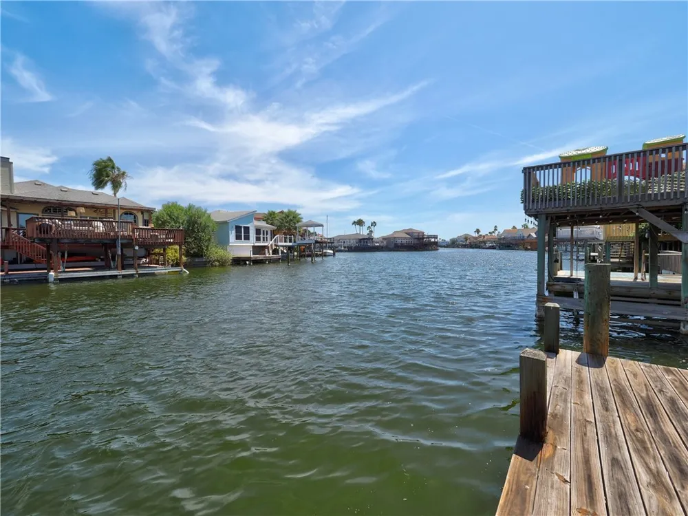 15306 Yardarm Court Corpus Christi, TX 78418