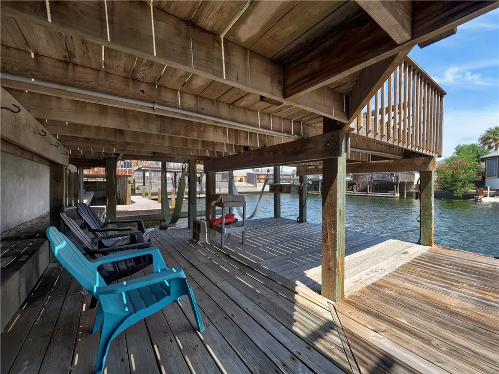 15306 Yardarm Court Corpus Christi, TX 78418