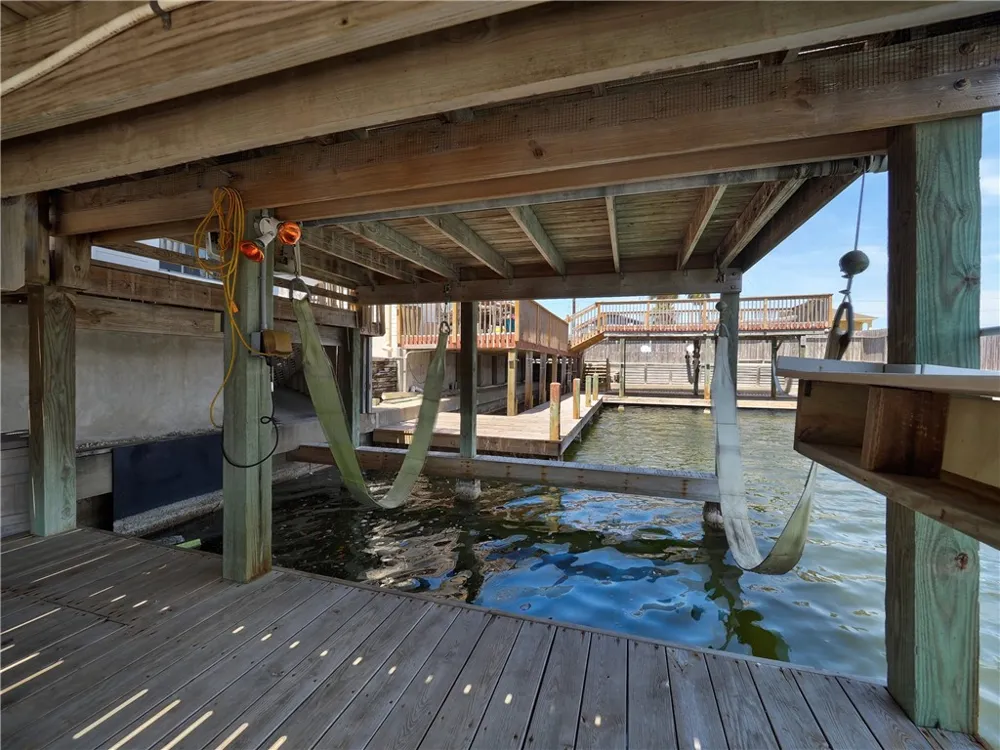 15306 Yardarm Court Corpus Christi, TX 78418