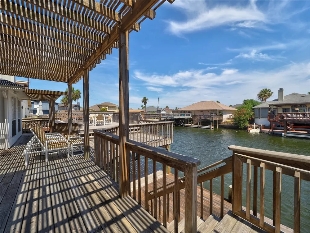 15306 Yardarm Court Corpus Christi, TX 78418