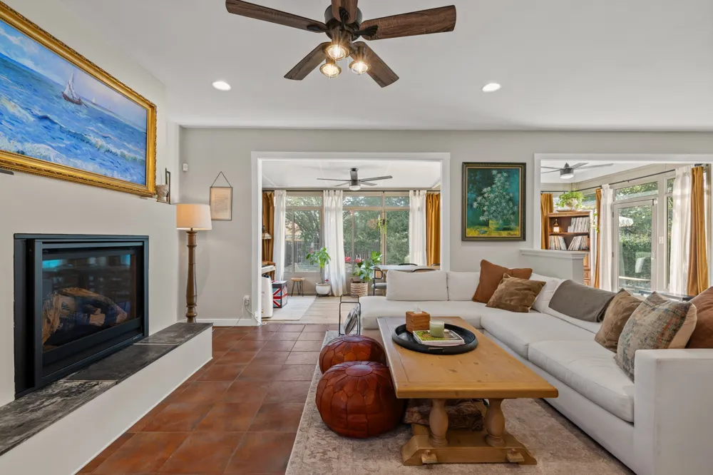 4624 Hoffman Drive Austin, TX 78749