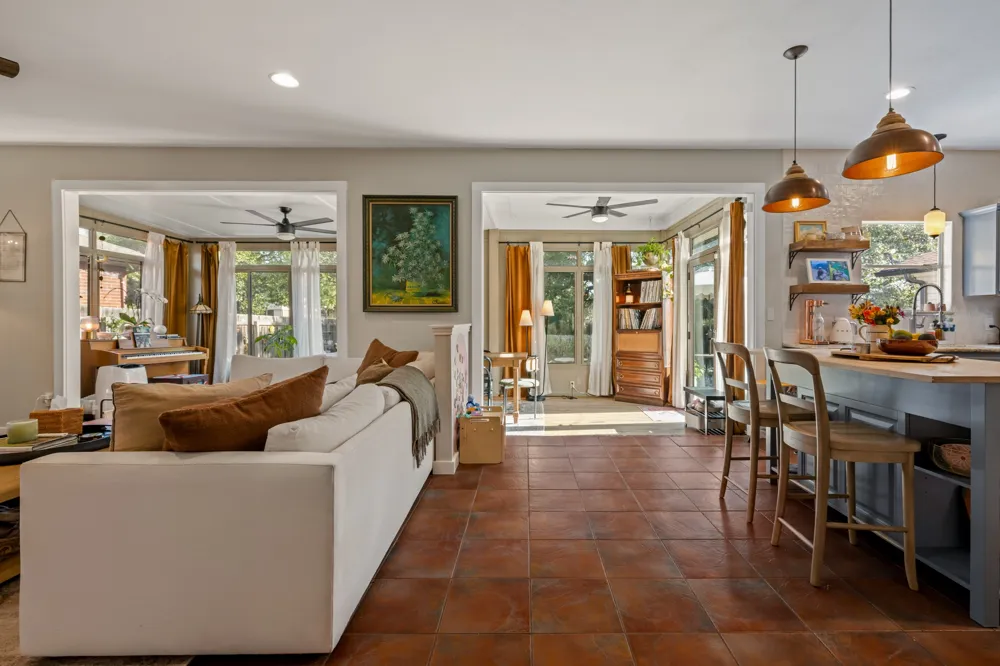 4624 Hoffman Drive Austin, TX 78749