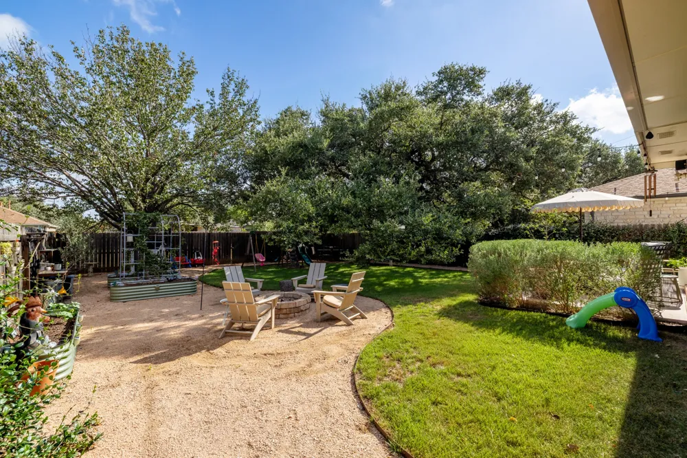 4624 Hoffman Drive Austin, TX 78749