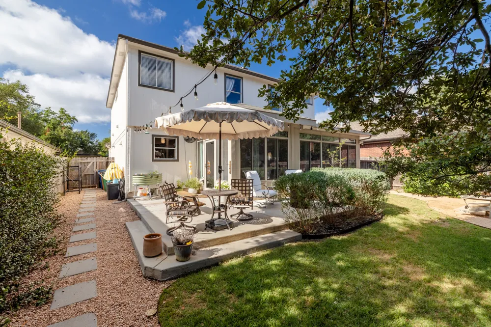 4624 Hoffman Drive Austin, TX 78749