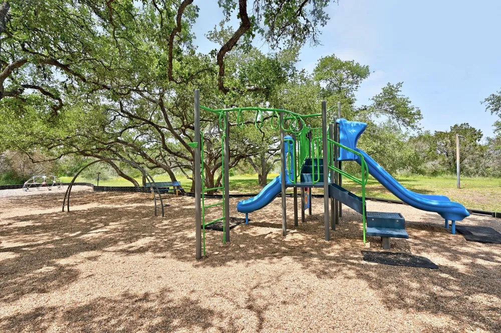 4624 Hoffman Drive Austin, TX 78749
