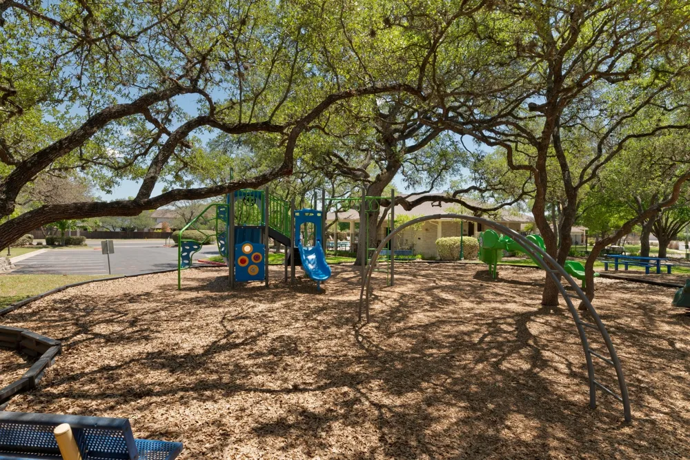4624 Hoffman Drive Austin, TX 78749