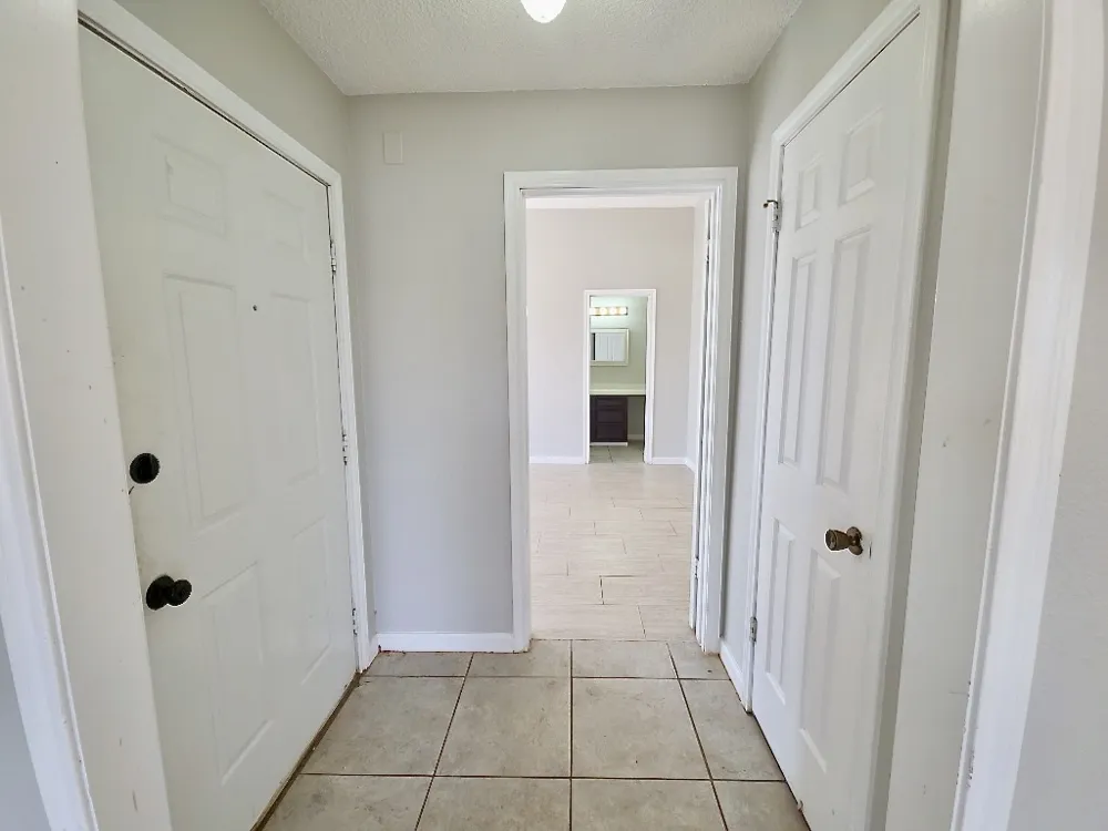 1081 Private Road 7023 Elgin, TX 78621